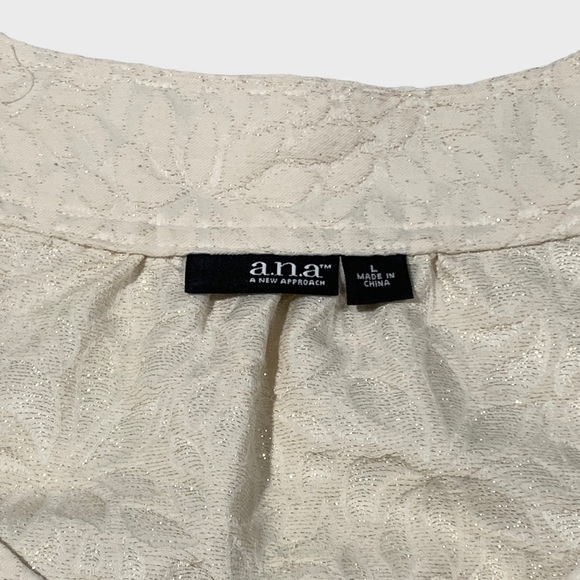 a.n.a Cropped Short Sleeve Jacket Womens Off White | Gold Thread | Size Large - Picture 5 of 10